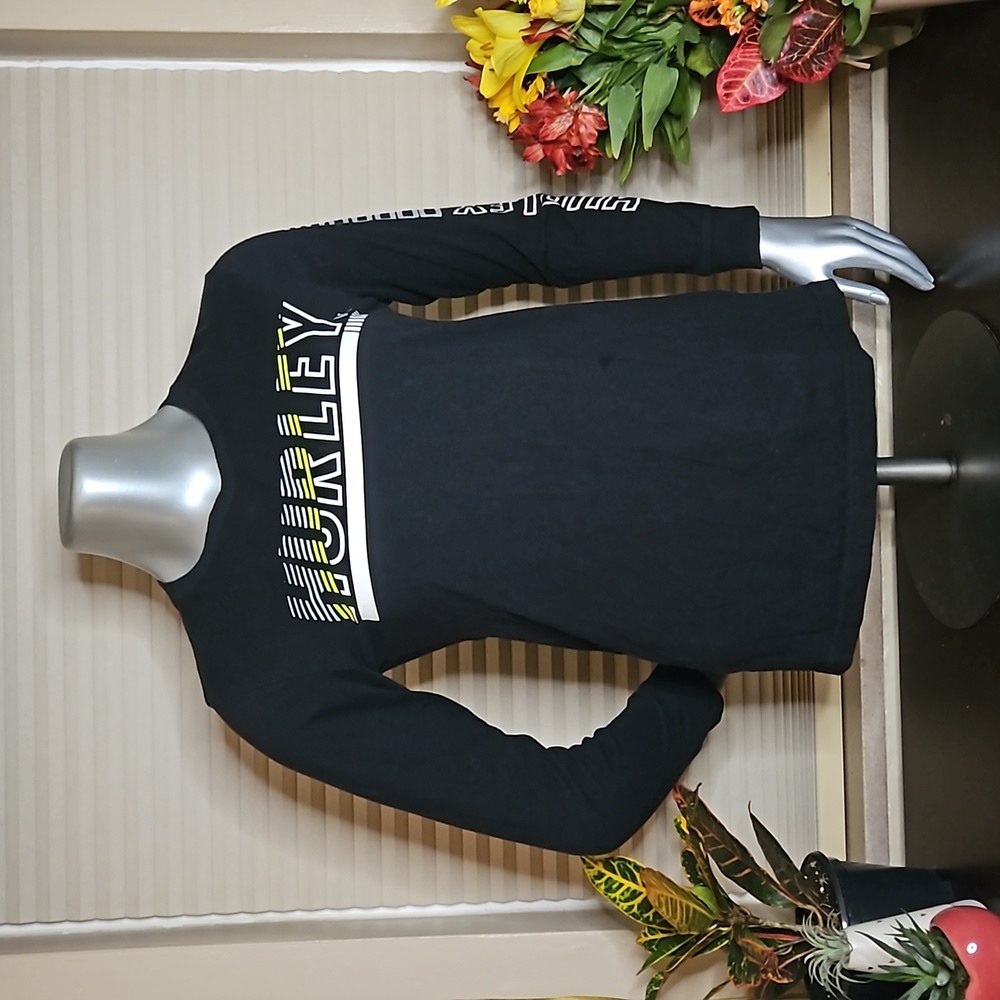 Hurley Long Sleeve T-Shirt - Size L